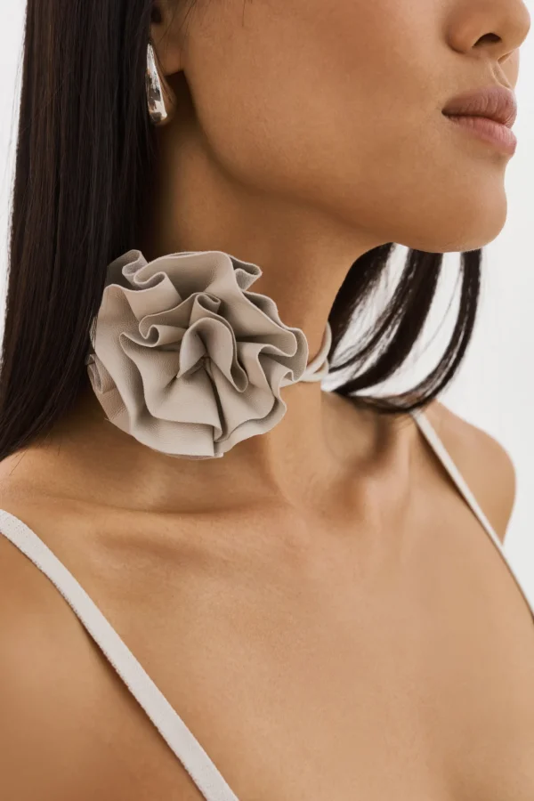 LAMARQUE Accessories | GEMMA | Leather Rosette Choker Bone