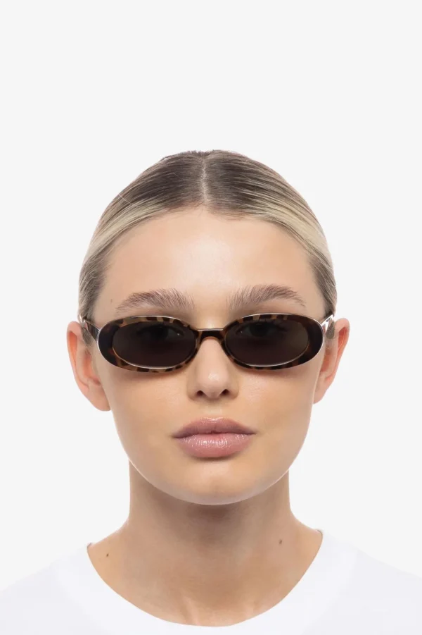 LAMARQUE Accessories | LE SPECS | Outta Love Sunglasses Tort